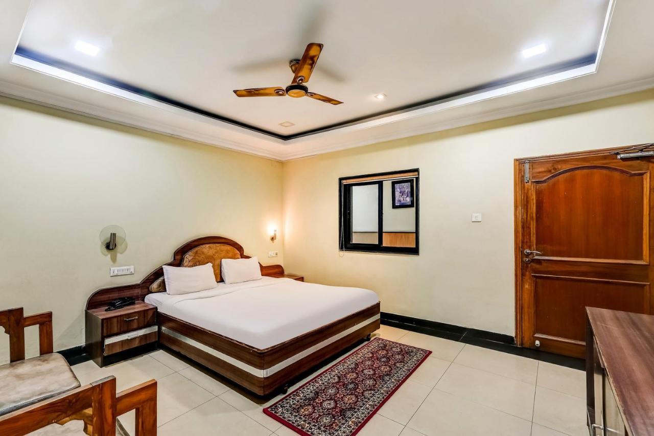 Capital O Hotel Rourkela Palace Bagian luar foto
